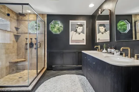 $799,000 | 9 Dogwood Road, West Orange, NJ 07052