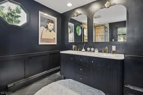 $799,000 | 9 Dogwood Road, West Orange, NJ 07052
