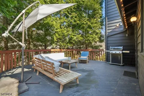 $799,000 | 9 Dogwood Road, West Orange, NJ 07052