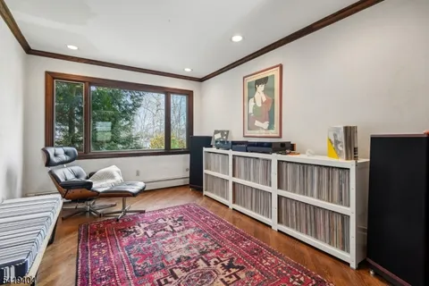 $799,000 | 9 Dogwood Road, West Orange, NJ 07052