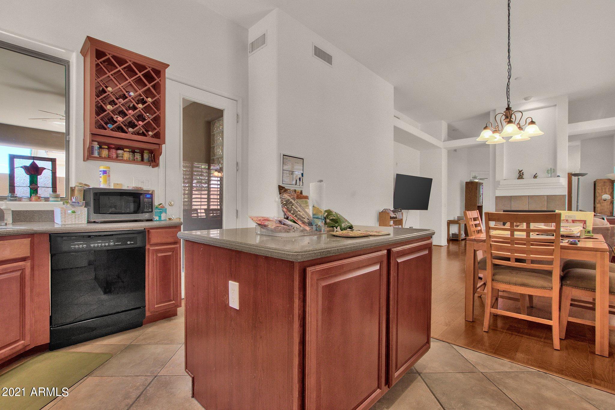 3138 East Amber Ridge Way Phoenix, AZ 85048 - Photo 12 of 30 Kitchen