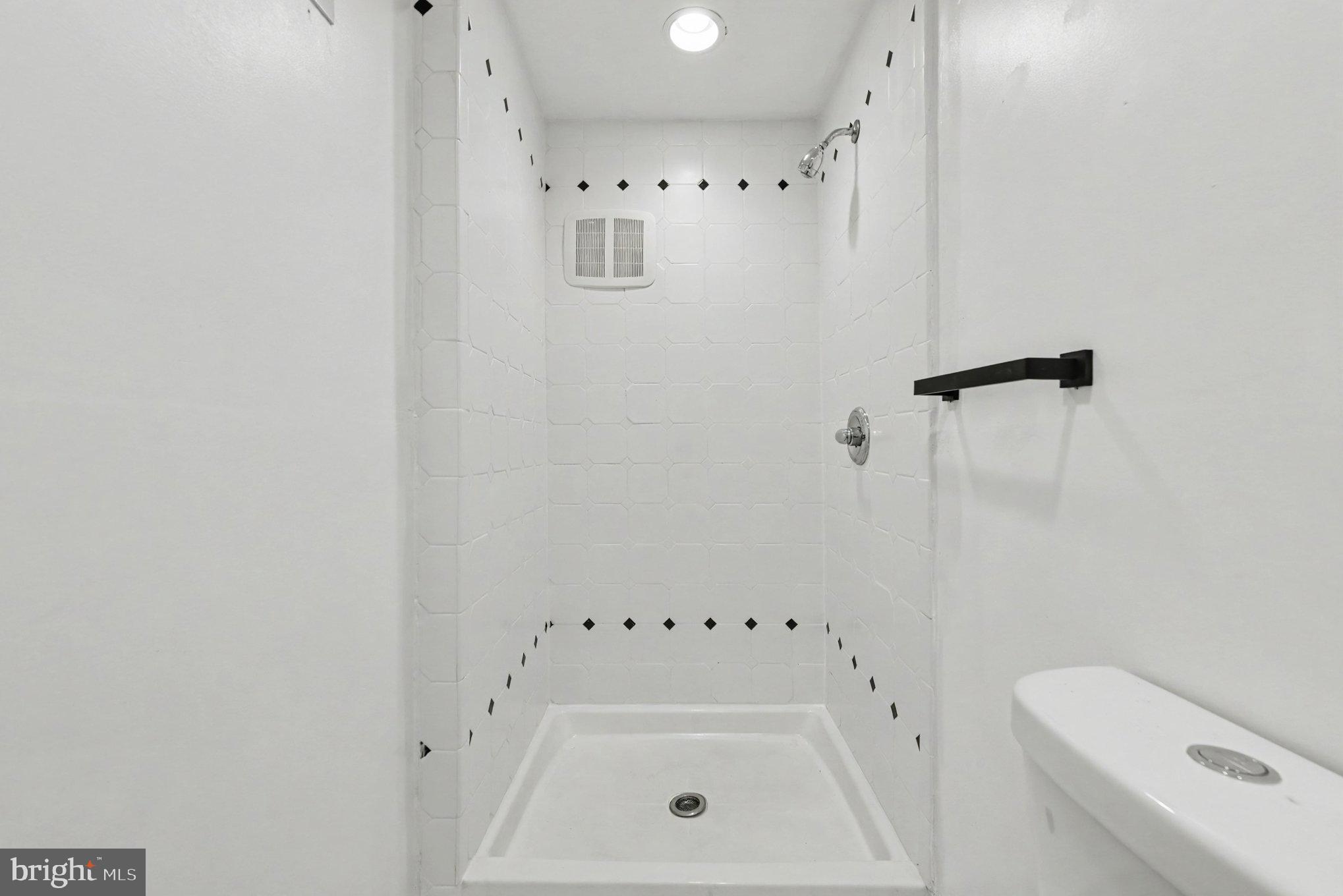 8367 Langdon Street Philadelphia, PA 19152 - Photo 21 of 29 Gallery Image 21