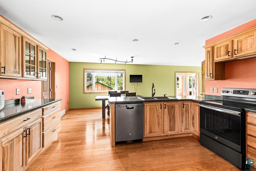 3986 Emerson Road Duluth, MN 55803 - Photo 14 of 29