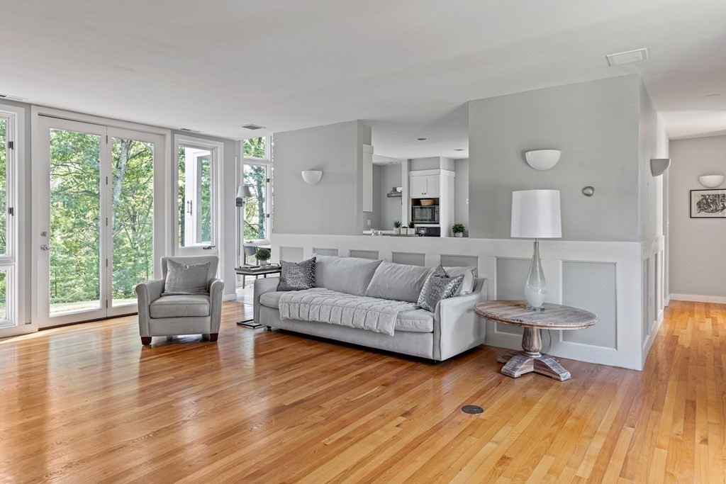 6 Davis Road Southborough, MA 01772 - Photo 21 of 38