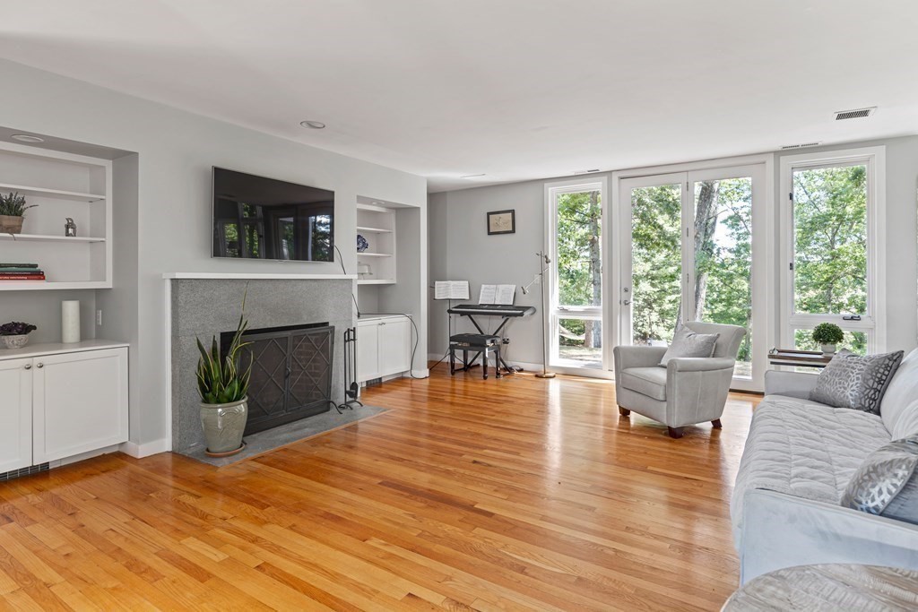 6 Davis Road Southborough, MA 01772 - Photo 22 of 38