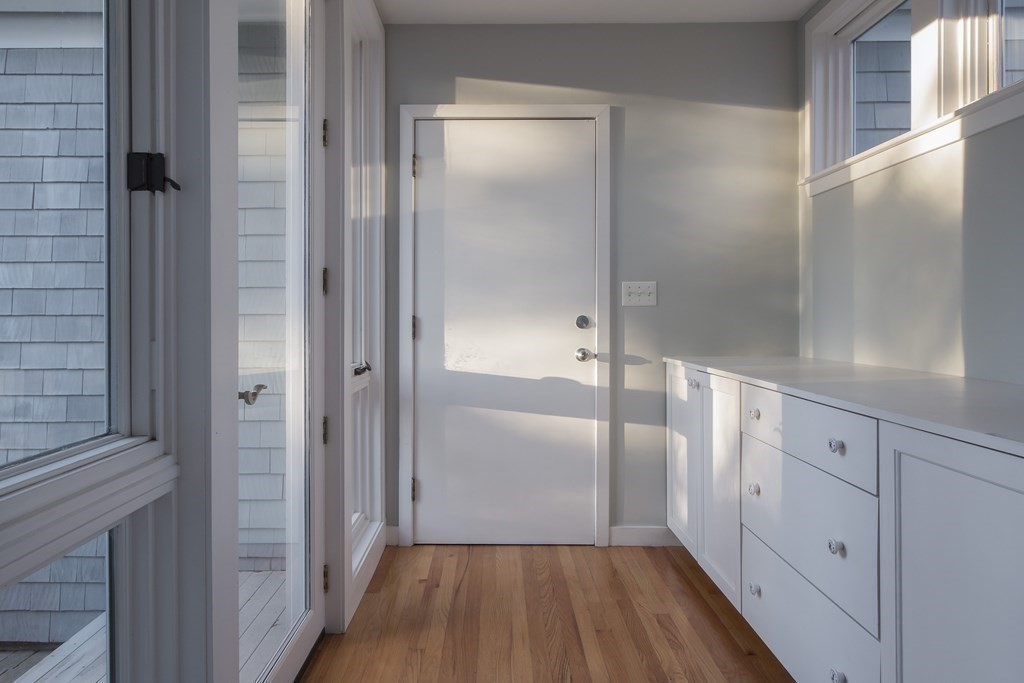 6 Davis Road Southborough, MA 01772 - Photo 24 of 38