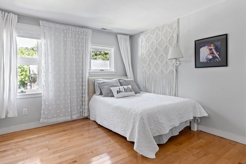 6 Davis Road Southborough, MA 01772 - Photo 33 of 38