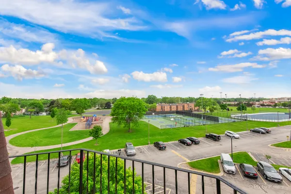 $1,800 | 300 South Roselle Road, Unit 514, Schaumburg, IL 60193