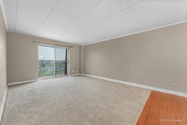 $1,800 | 300 South Roselle Road, Unit 514, Schaumburg, IL 60193