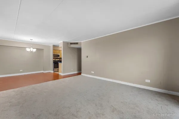 $1,800 | 300 South Roselle Road, Unit 514, Schaumburg, IL 60193