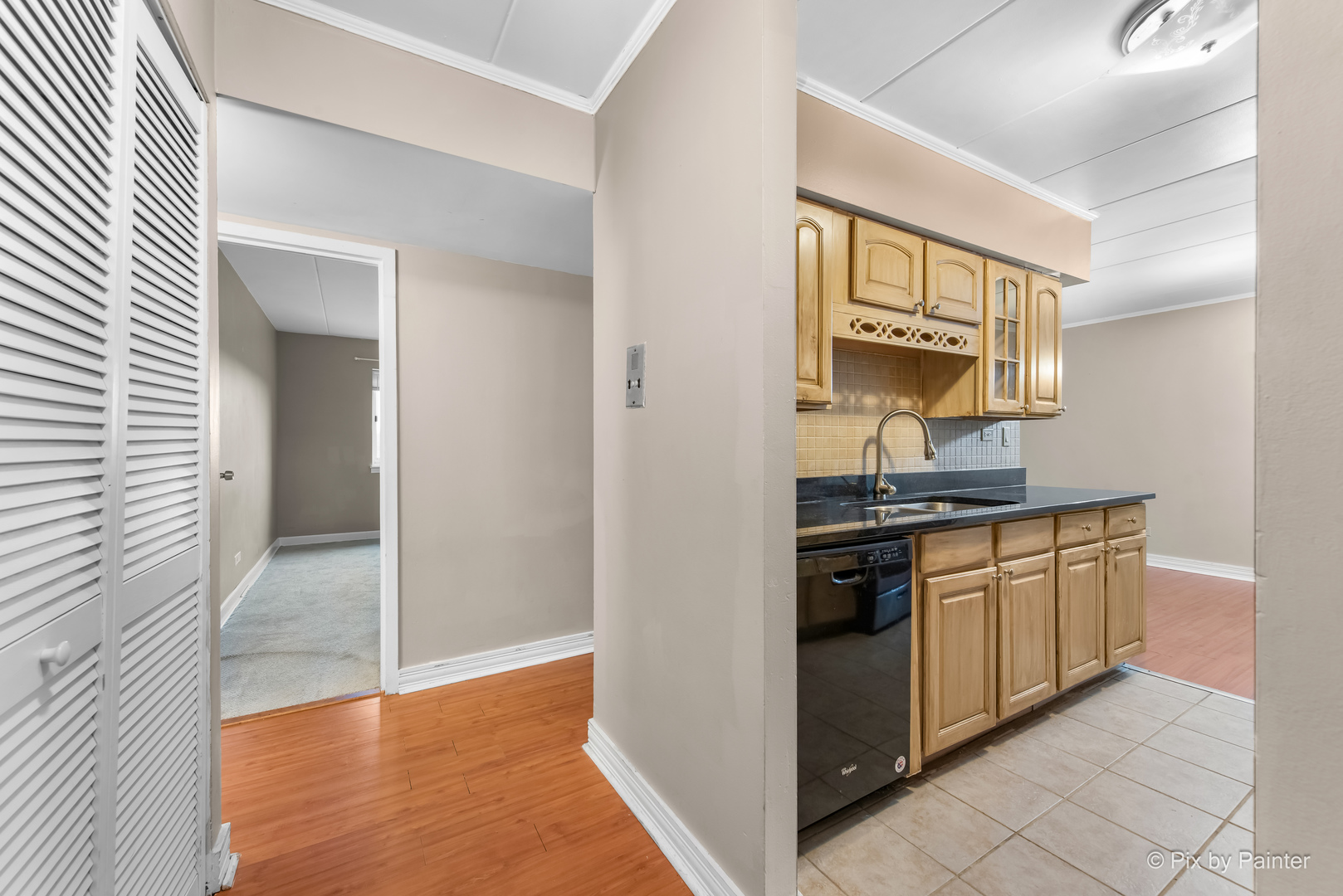 300 South Roselle Road, Unit 514 Schaumburg, IL 60193 - Photo 8 of 31