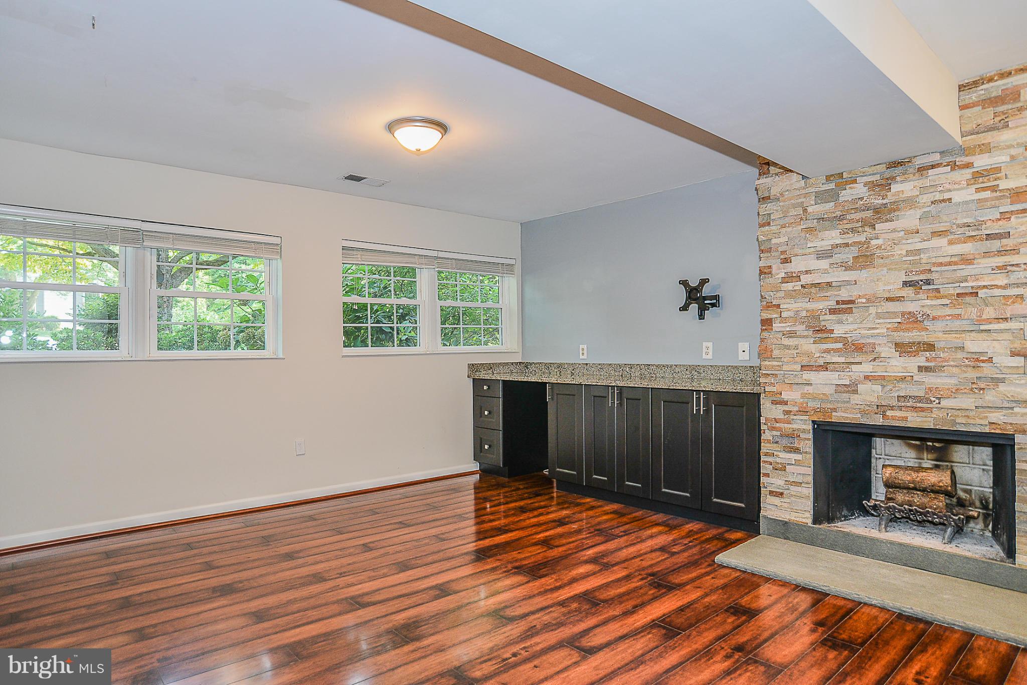 10807 Oldfield Drive Reston, VA 20191 - Photo 11 of 26 Rec Room