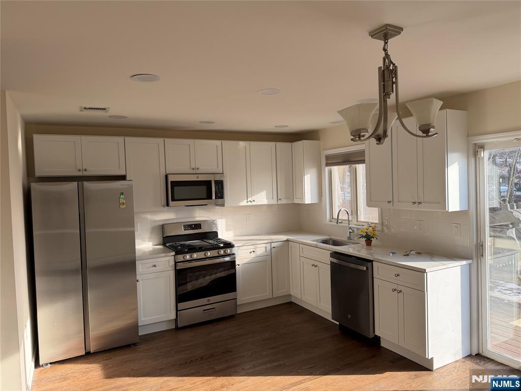 682 Probst Avenue, Unit B Fairview, NJ 07022 - Photo 4 of 12