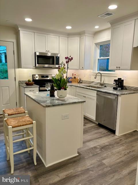 203 A Severn River Road Severna Park, MD 21146 - Photo 6 of 38 Kitchen has ample recessed lighting