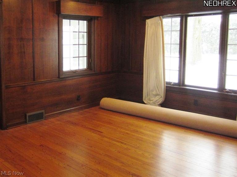 694 Ridgecrest Road Akron, OH 44303 - Photo 4 of 22 Gallery Image 4