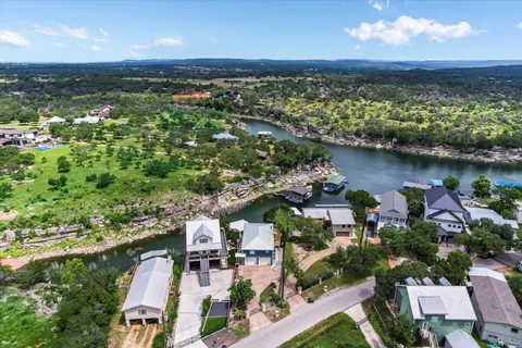 $875,000 | 22514 Felicia Drive, Spicewood, TX 78669
