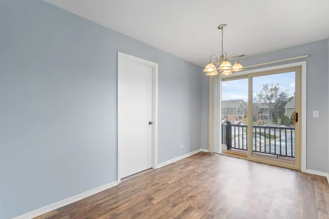 $245,000 | 1535 Raymond Drive, Unit 202, Naperville, IL 60563