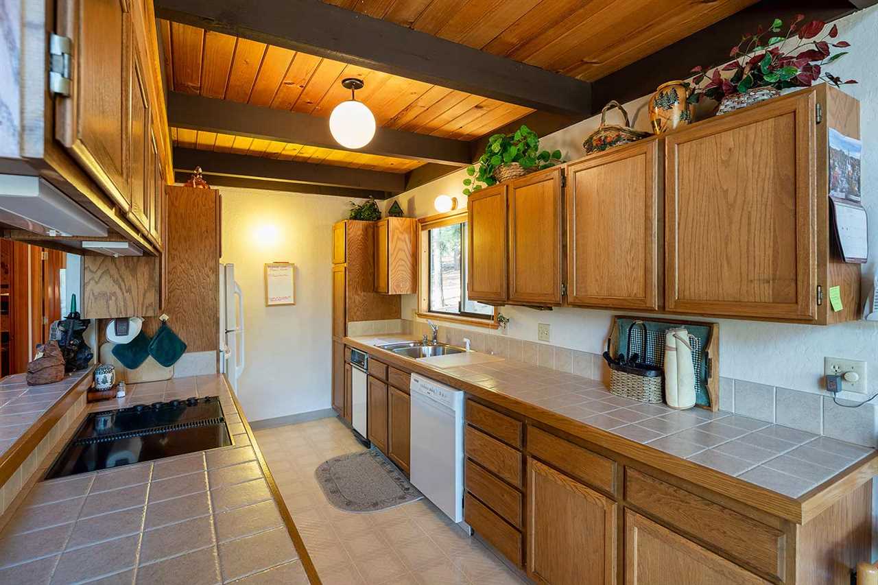 12058 Bennett Flat Road Truckee, CA 96161 - Photo 10 of 21 Gallery Image 10