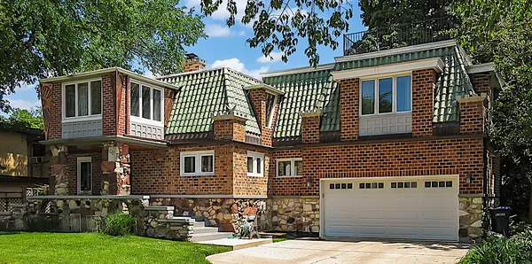 $895,000 | 535 North Ashland Avenue, La Grange Park, IL 60526