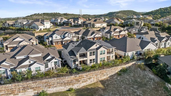 $599,000 | 427 Cartwheel Bend, Unit 92, Austin, TX 78738