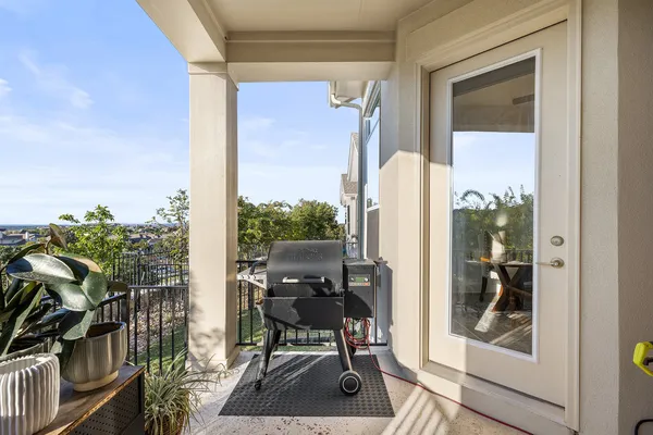 $599,000 | 427 Cartwheel Bend, Unit 92, Austin, TX 78738