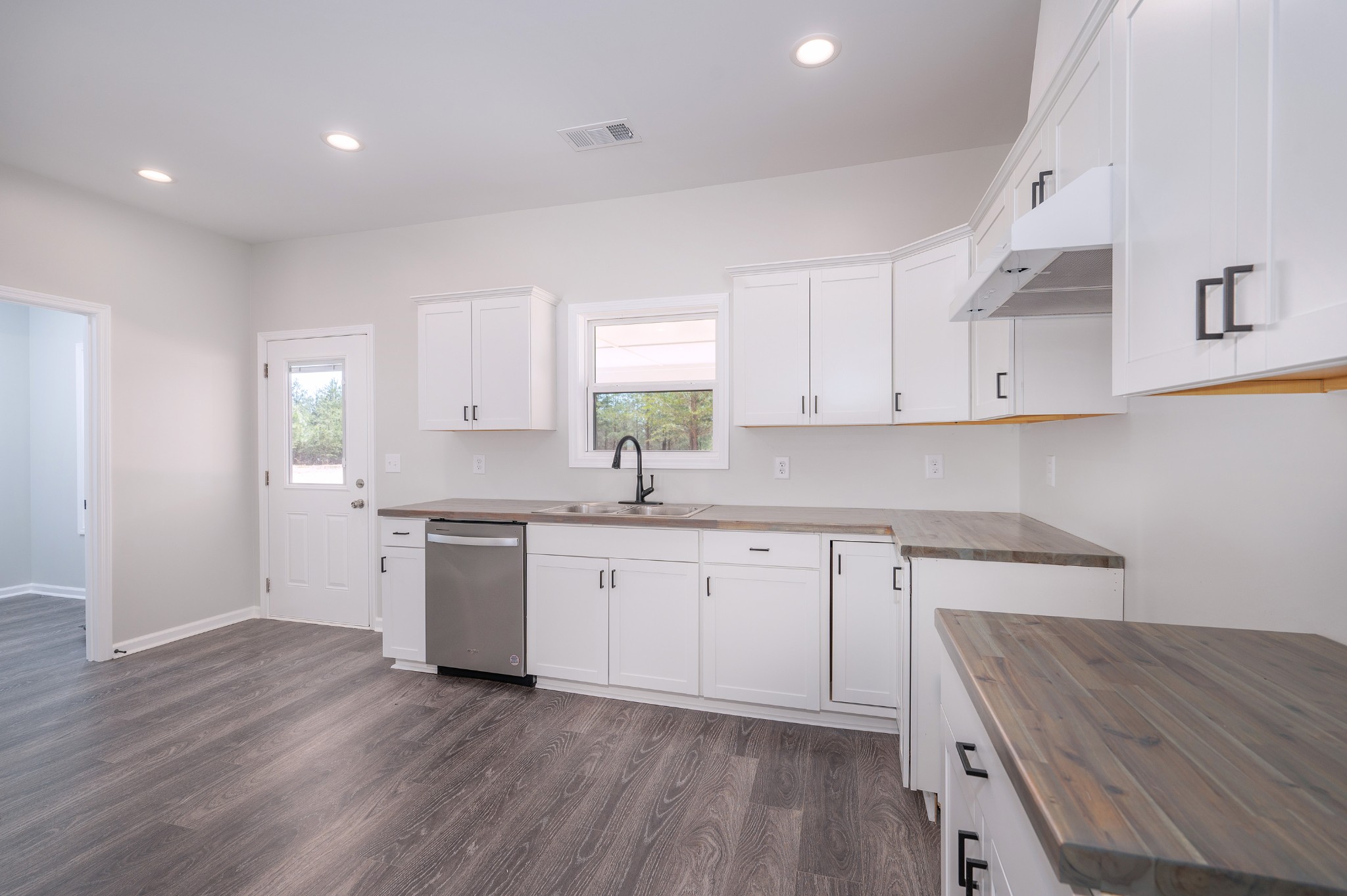 187 New Era Ridge Road Linden, TN 37096 - Photo 7 of 36 Gallery Image 7