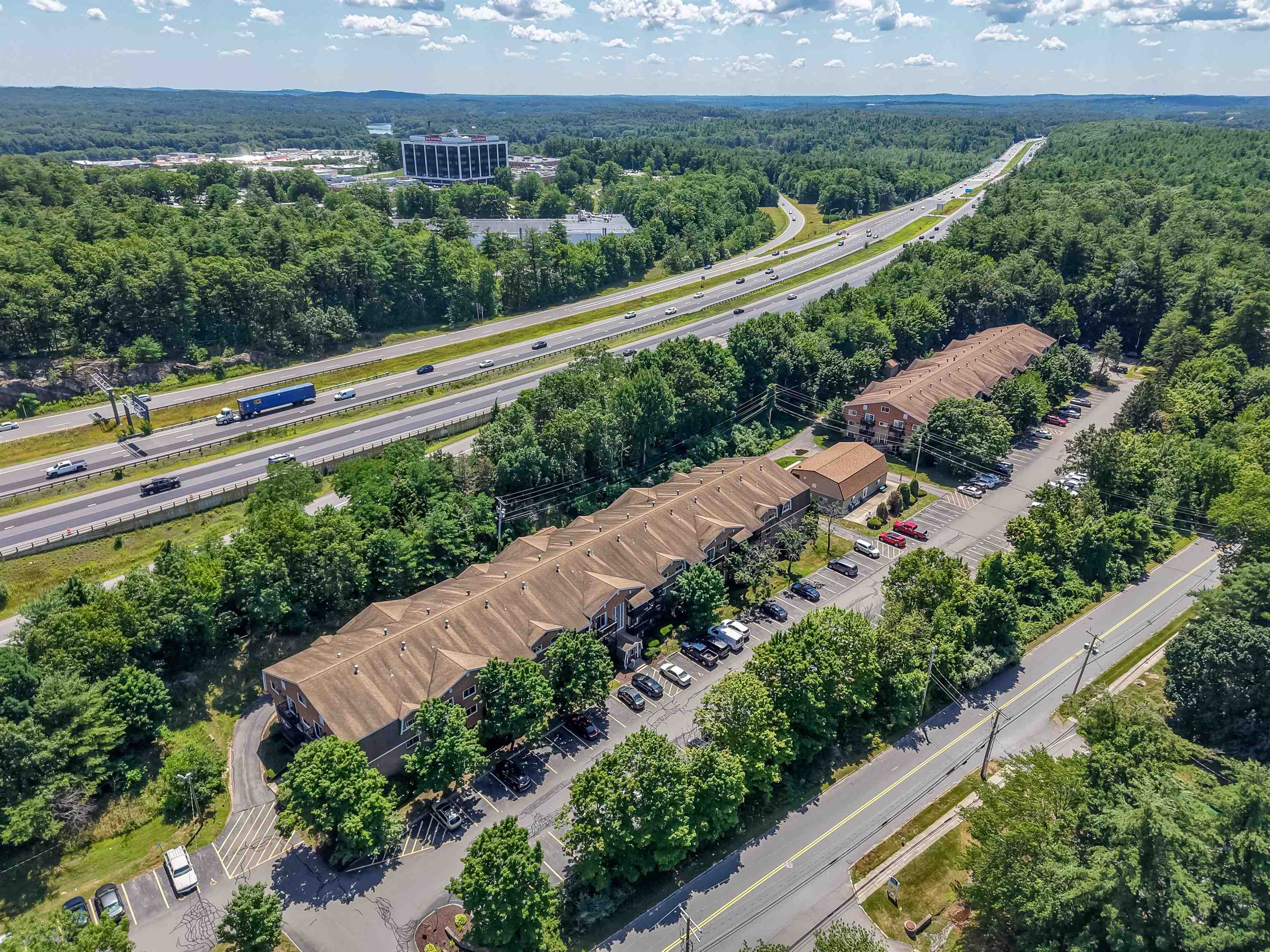 210 Brook Village Road, Unit 7 Nashua, NH 03062 - Photo 28 of 31