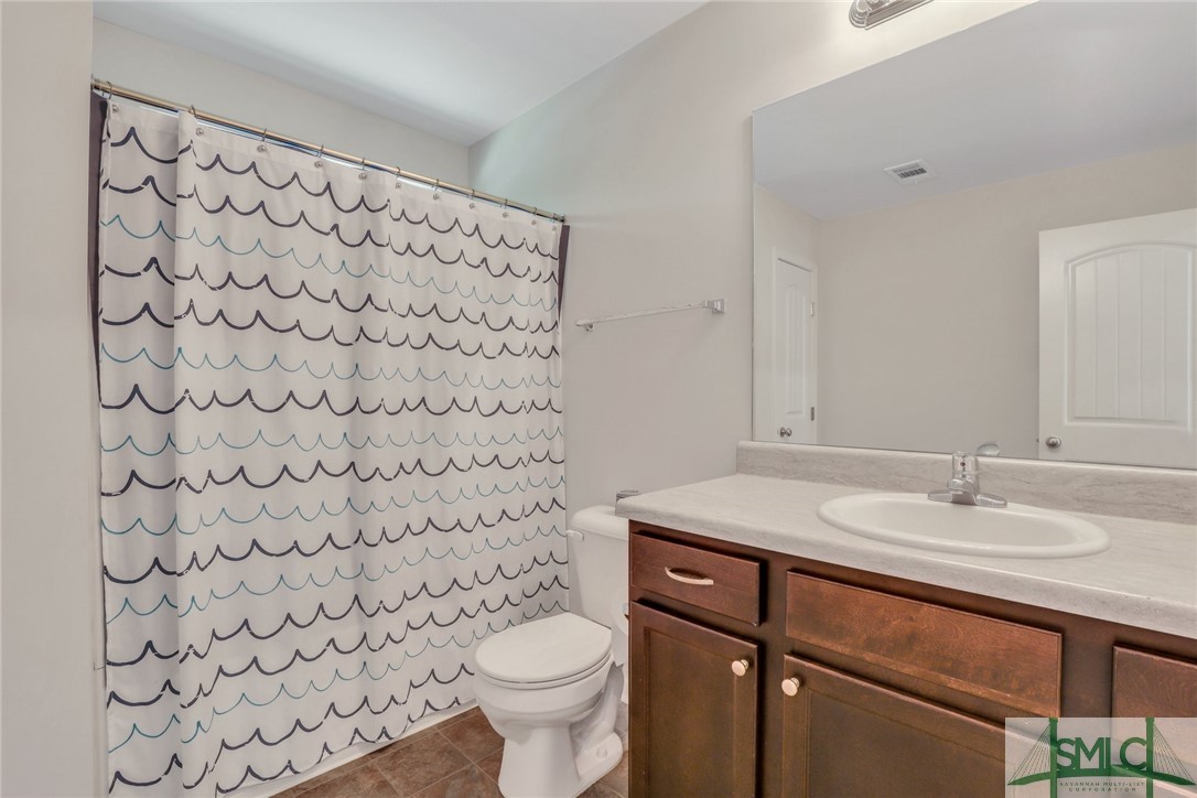 217 Crape Myrtle Court Springfield, GA 31329 - Photo 28 of 41 Full Bathroom Upstairs