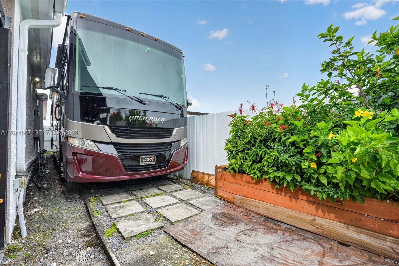 13463 Southwest 66th Terrace Miami, FL 33183 - Photo 56 of 65 Space for RV ,boat