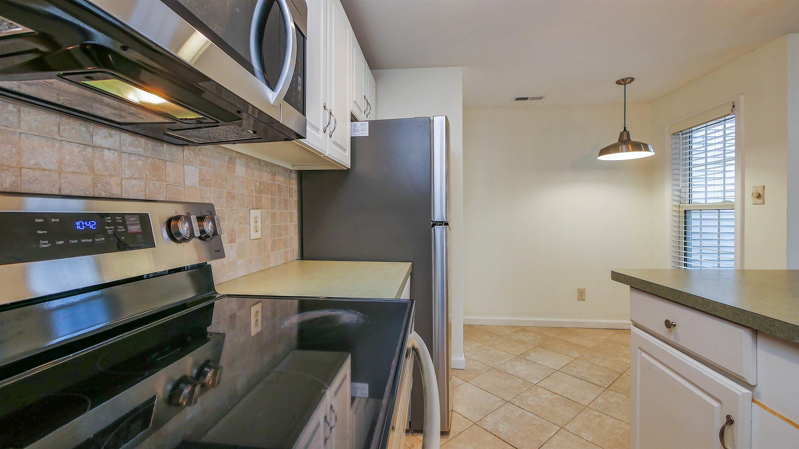 166 Meadow Ridge Road, Unit 166 Smithville, NJ 08205 - Photo 12 of 25 Gallery Image 12