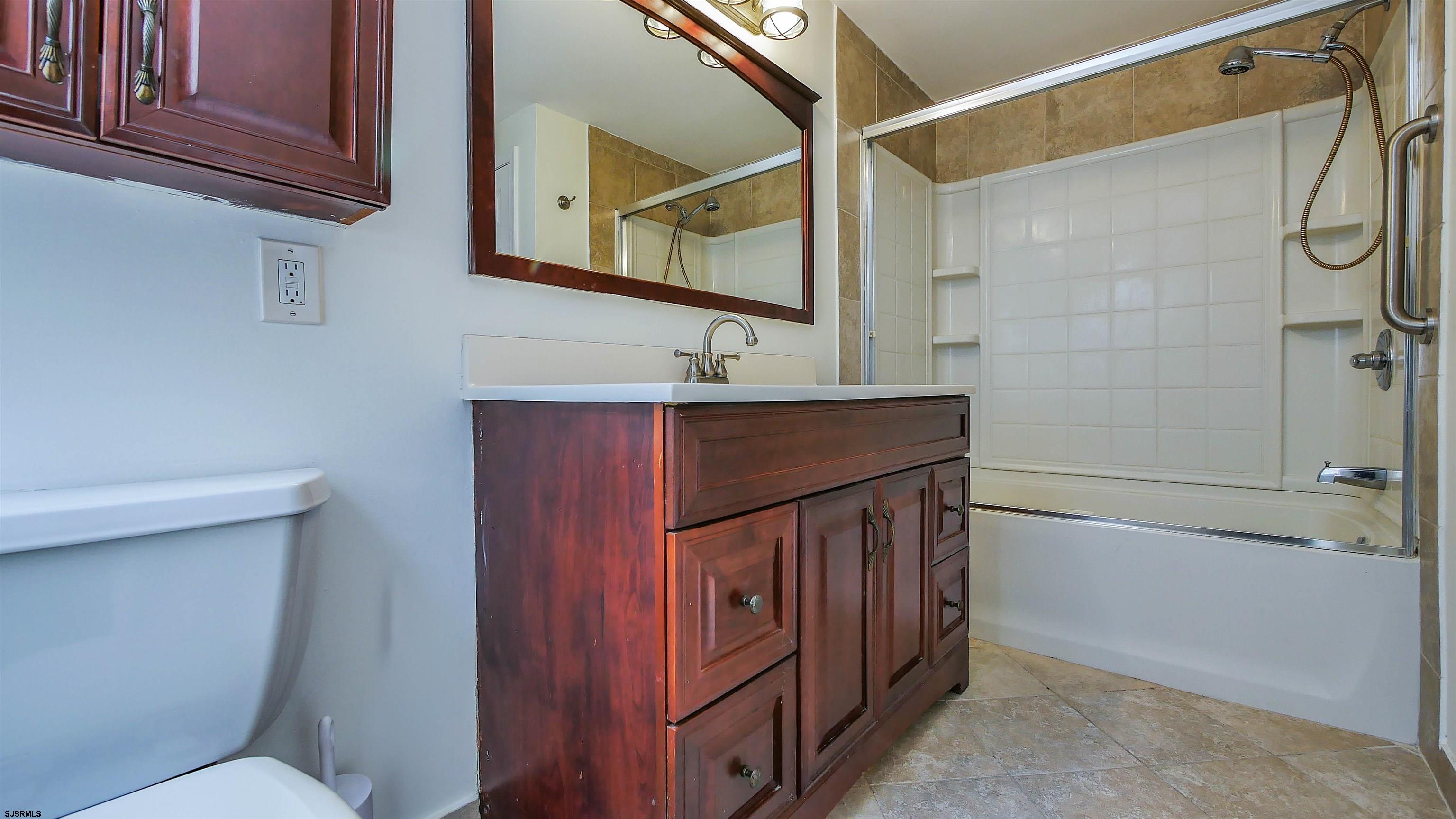 166 Meadow Ridge Road, Unit 166 Smithville, NJ 08205 - Photo 19 of 25 Gallery Image 19