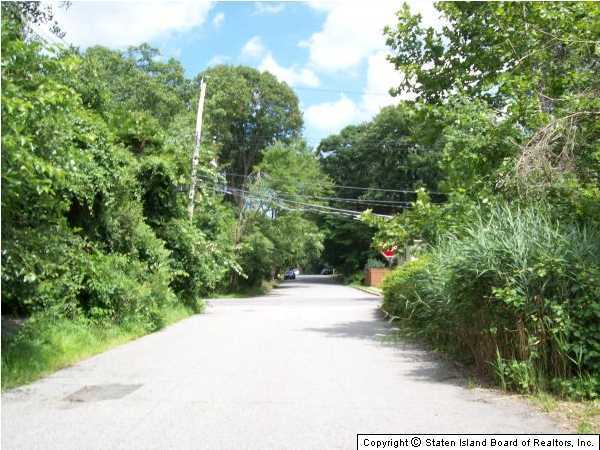 293 St Andrews Road Staten Island, NY 10306 - Photo 13 of 15 Additional Photo