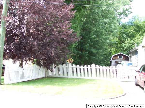 293 St Andrews Road Staten Island, NY 10306 - Photo 14 of 15 Additional Photo