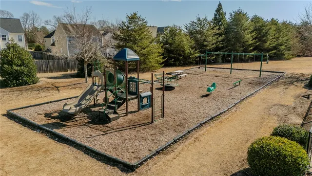 $420,000 | 9 Chapel Hill Lane, Simpsonville, SC 29681