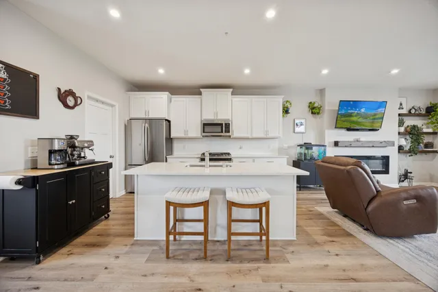 $410,000 | 13485 Territorial Circle North, Maple Grove, MN 55369