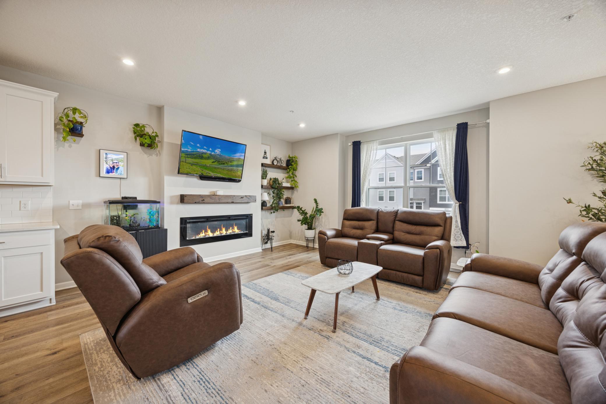 13485 Territorial Circle North Maple Grove, MN 55369 - Photo 2 of 28