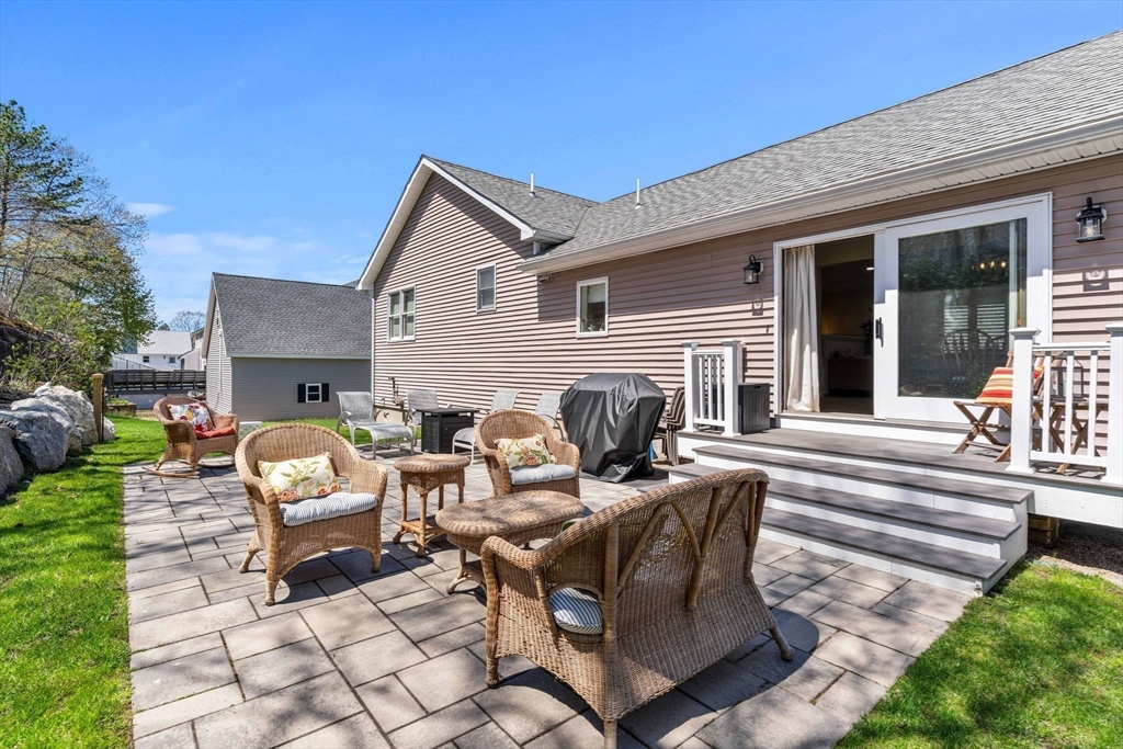 38 Sandra Road Peabody, MA 01960 - Photo 32 of 40 Gallery Image 32