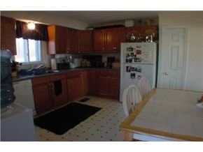 56 B Harvey Road, Unit 56 Londonderry, NH 03053 - Photo 3 of 8