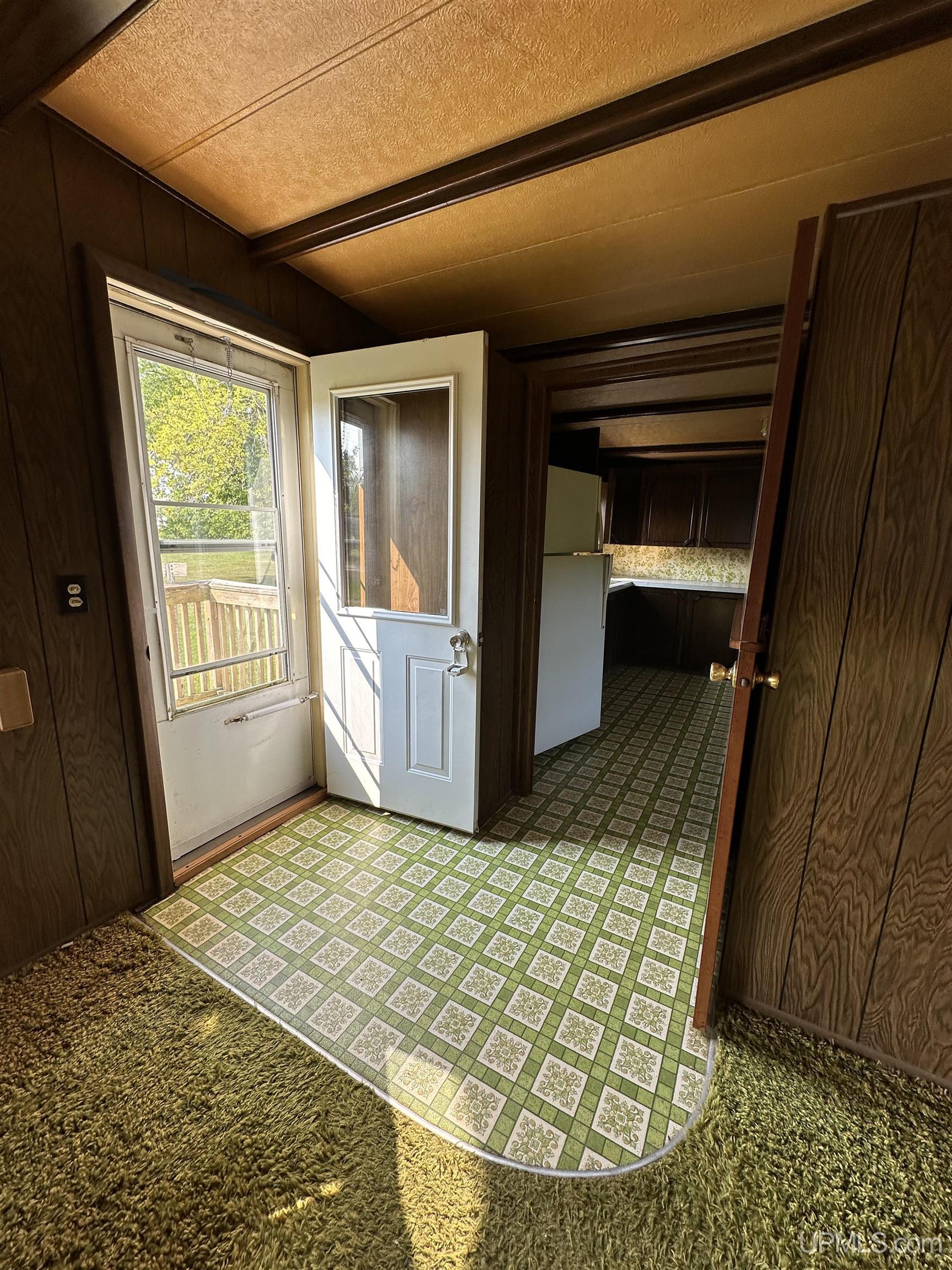 3958 20th Road Gladstone, MI 49837 - Photo 10 of 26