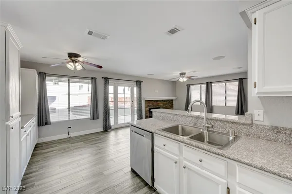 $415,000 | 2046 Waverly Circle, Henderson, NV 89014