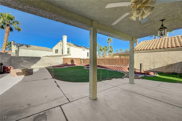 $415,000 | 2046 Waverly Circle, Henderson, NV 89014