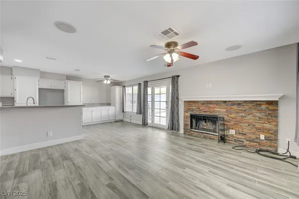 $415,000 | 2046 Waverly Circle, Henderson, NV 89014