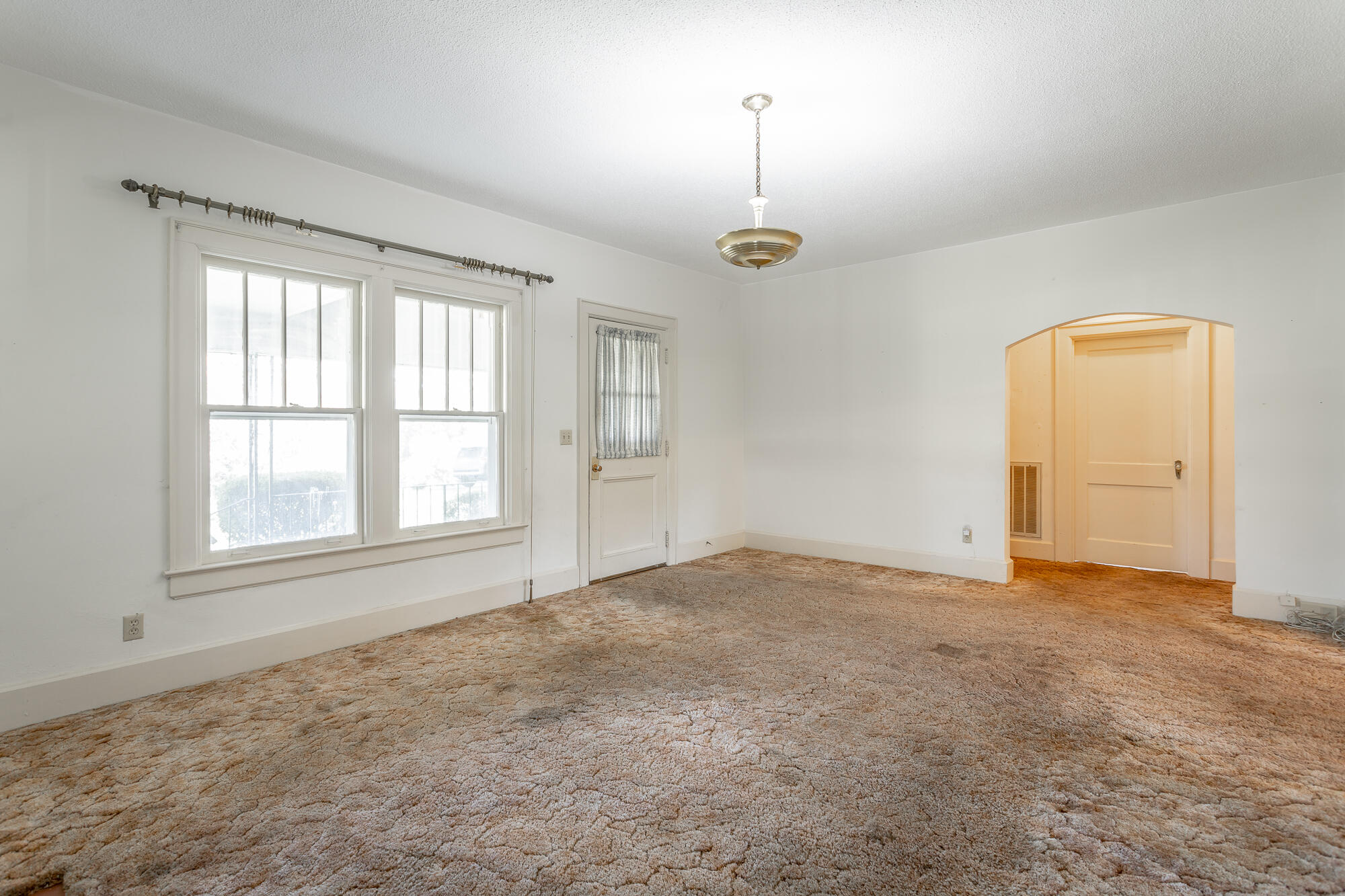 1043 Wynnwood Road Chattanooga, TN 37412 - Photo 5 of 27 Dining Area