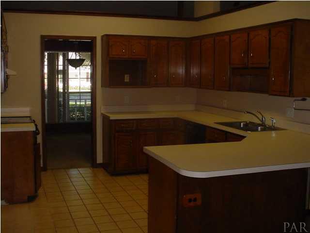 3209 Copper Ridge Circle Cantonment, FL 32533 - Photo 3 of 6 Gallery Image 3
