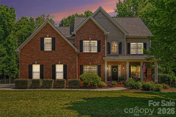 $850,000 | 5621 Turkey Oak Drive, Charlotte, NC 28227