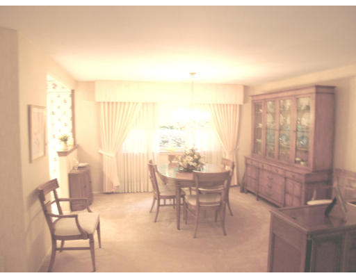 17 McAdams Road Framingham, MA 01701 - Photo 2 of 7 Gallery Image 2