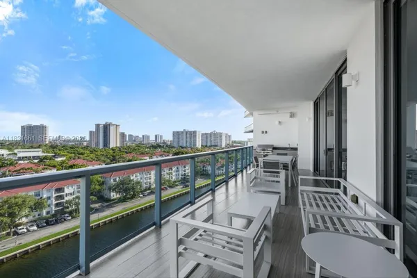 $1,649,000 | 3250 Northeast 188th Street, Unit 904, Aventura, FL 33180