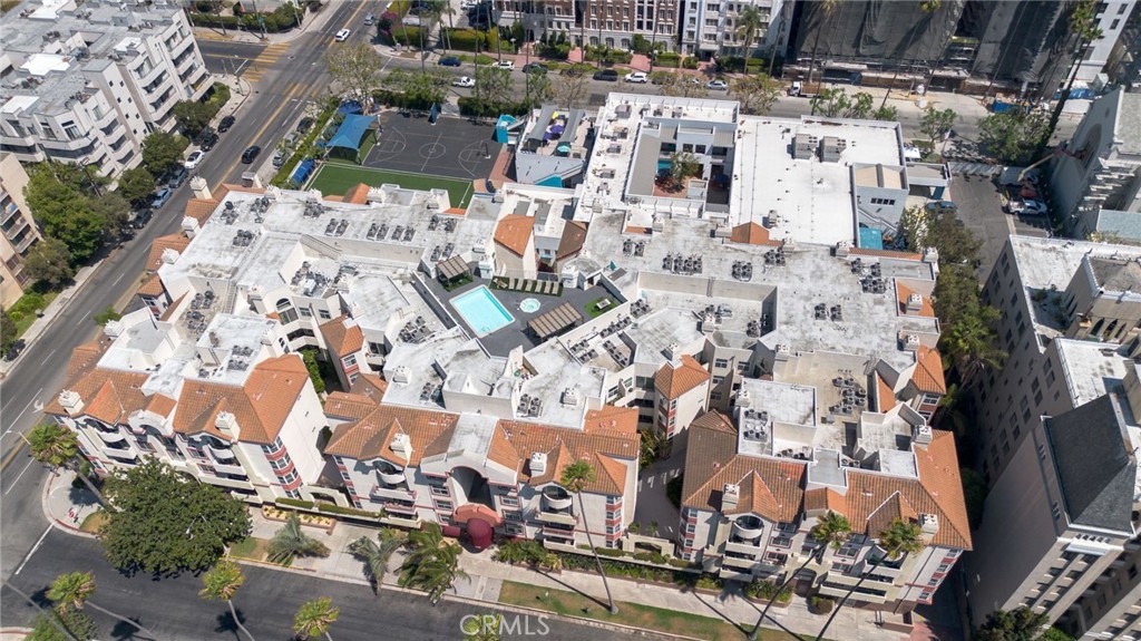 620 South Gramercy Place, Unit 412 Los Angeles, CA 90010 - Photo 40 of 41 a view of city