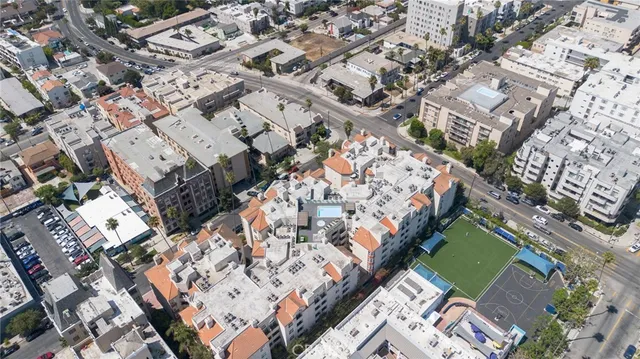 $550,000 | 620 South Gramercy Place, Unit 412, Los Angeles, CA 90010