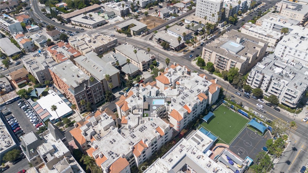 620 South Gramercy Place, Unit 412 Los Angeles, CA 90010 - Photo 41 of 41 an aerial view of a house